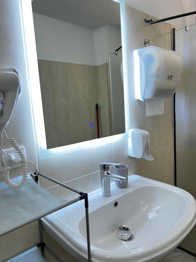 Bejart Apartment 1 ติรานา ภายนอก รูปภาพ